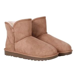 Kirkland Signature Women's Shearling Scalloped Boots Chestnut NIB